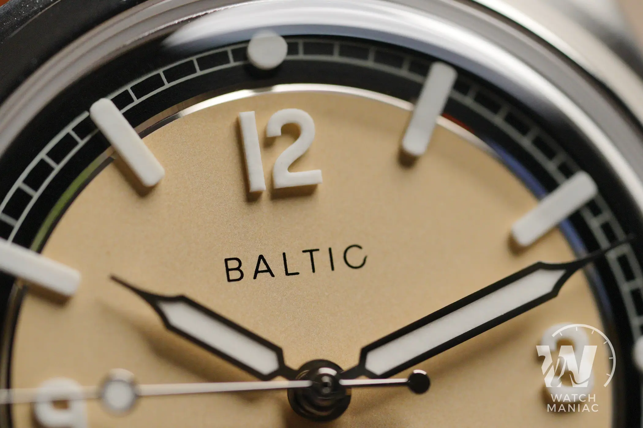 Baltic Hermetique Tourer dial
