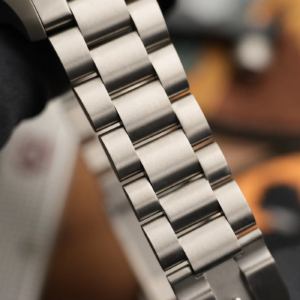 Hamilton Khaki Field Titanium recensione