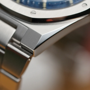 Nivada F77 recensione