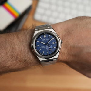 Citizen NJ0180 al polso