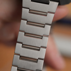 Citizen NJ0180 bracciale